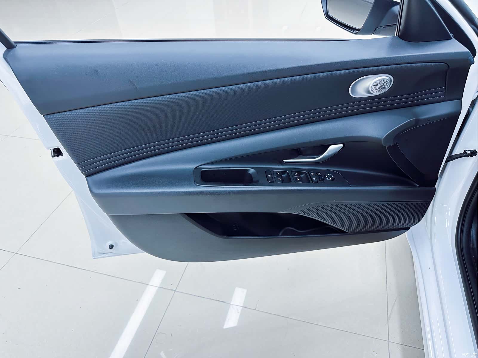 Hyundai Elantra, 2024 13