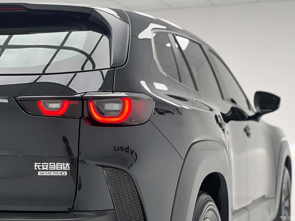 Mazda CX-50, 2023 12