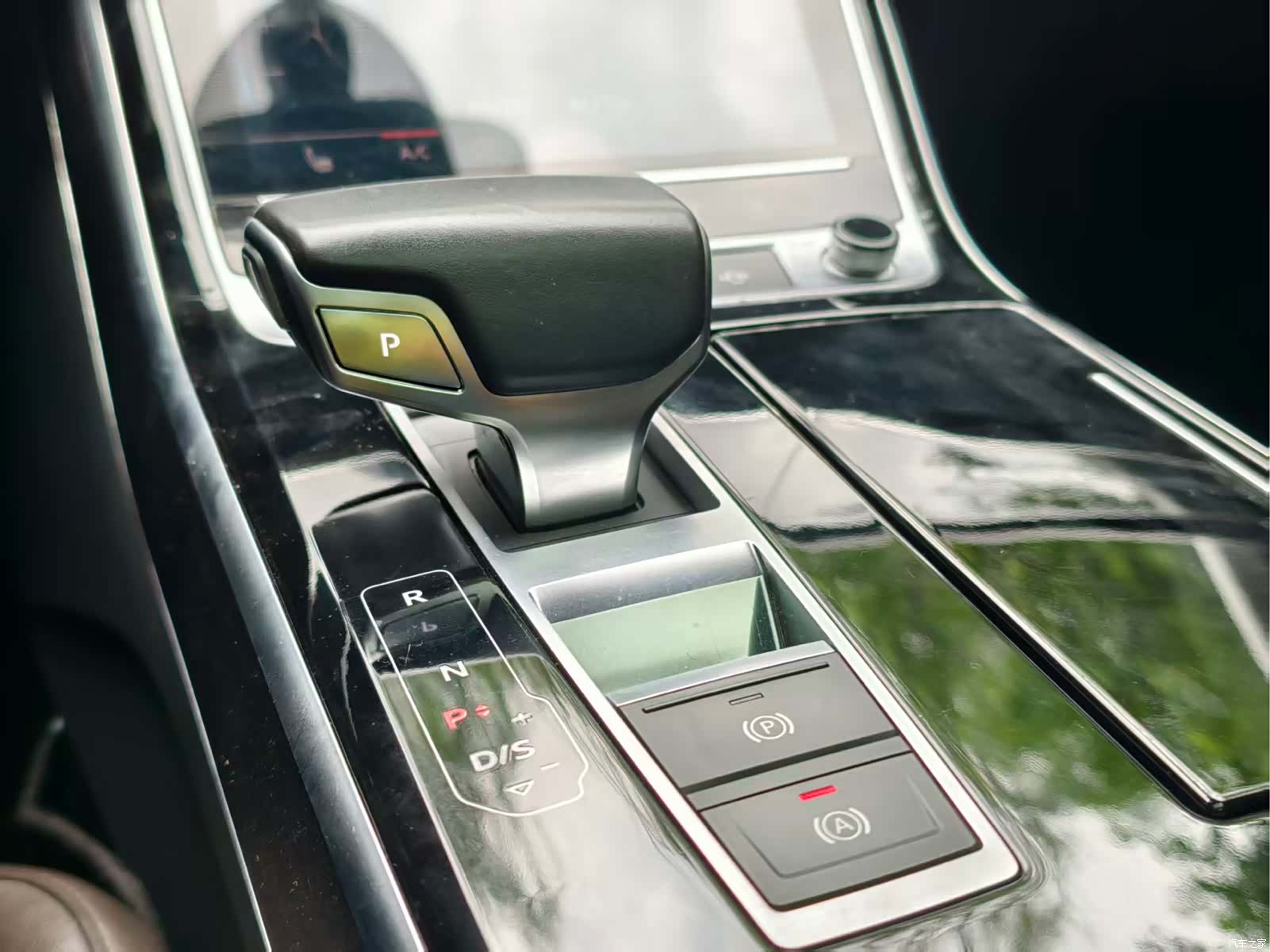 Audi A8L, 2018 15