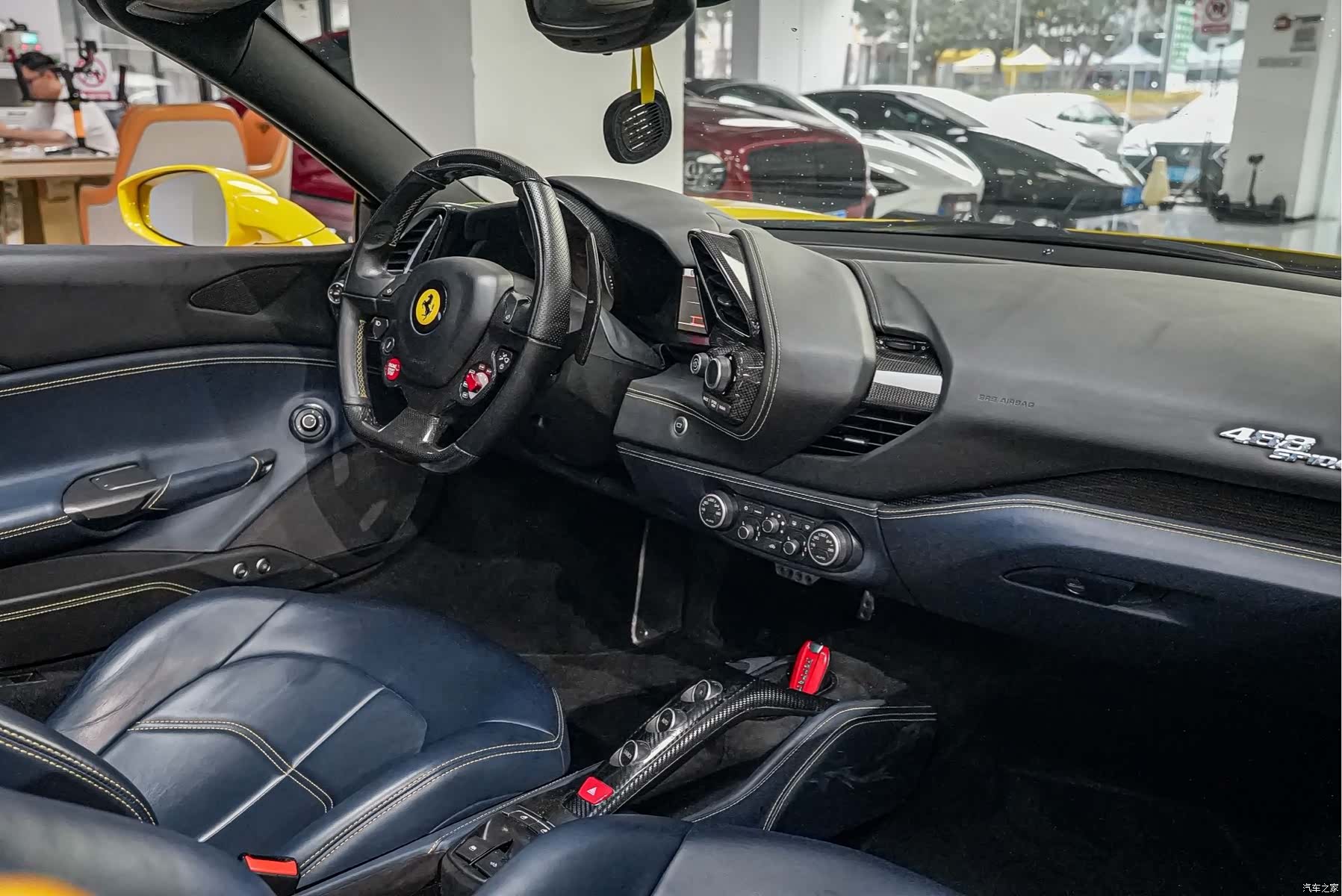 Ferrari 488, 2018 13