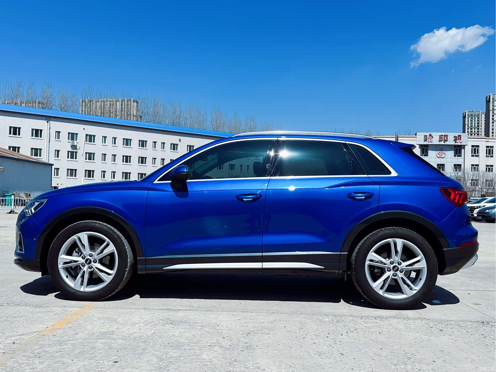Audi Q3, 2022 все фото