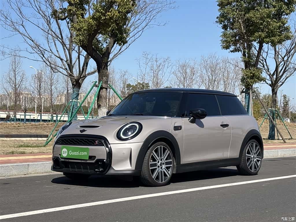 Mini Cooper, 2023 1
