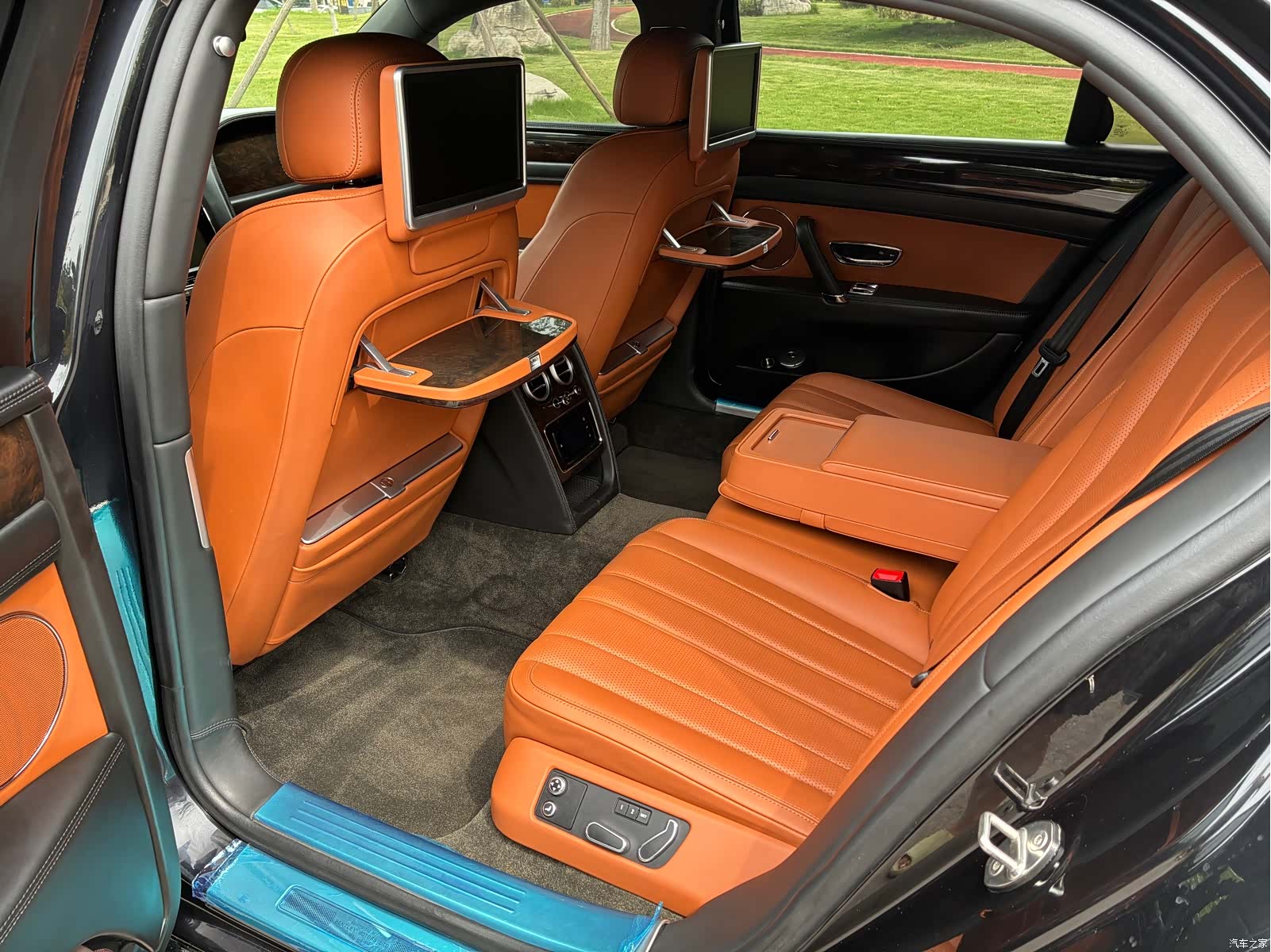 Bentley Flying Spur, 2013 10