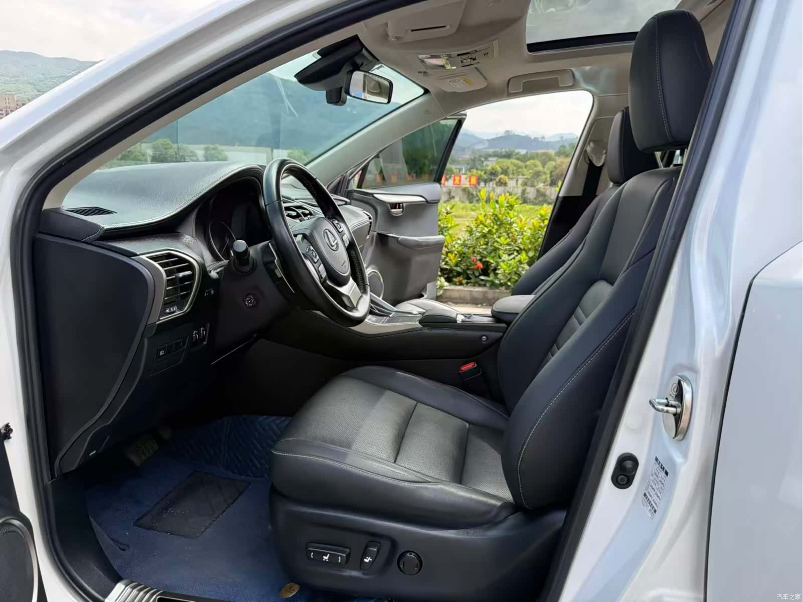 Lexus NX, 2020 4