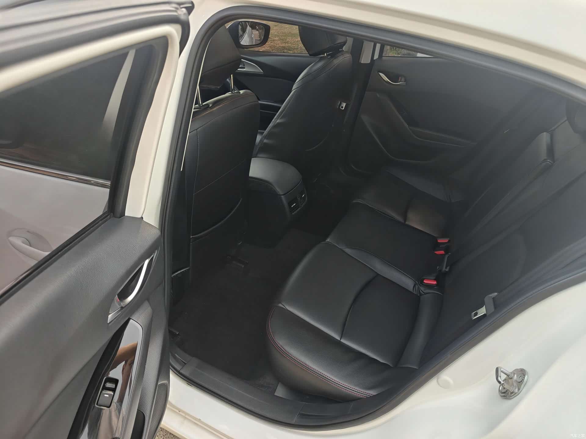 Mazda Mazda3, 2018 14