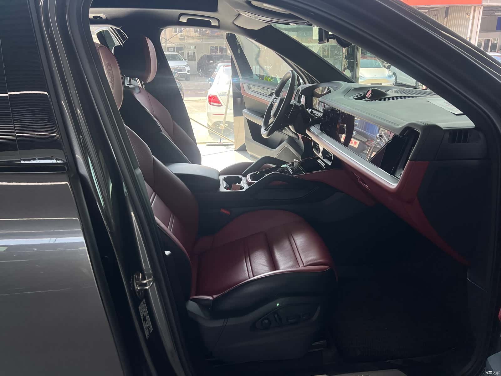 Porsche Cayenne, 2024 13