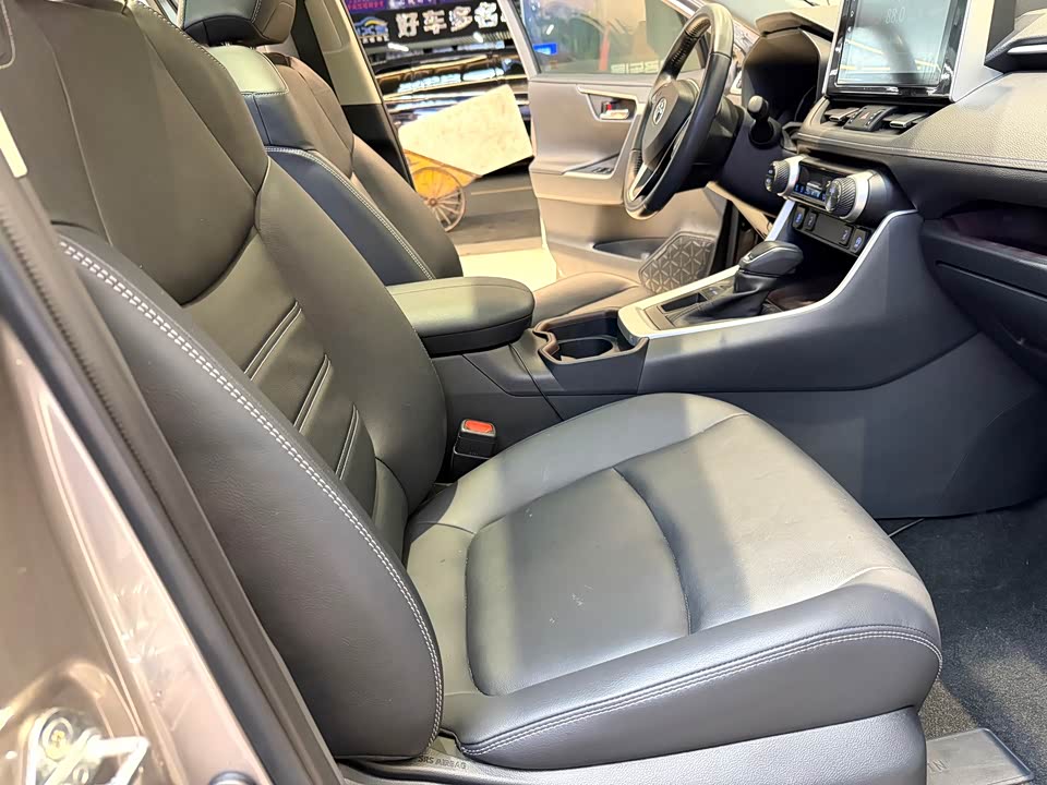 Toyota RAV4 Rongfang