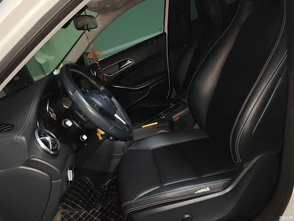 Mercedes-Benz GLA, 2015 11