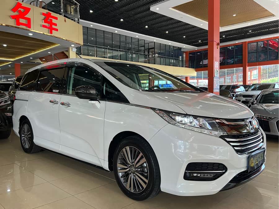 Honda Odyssey 2018, фото 3
