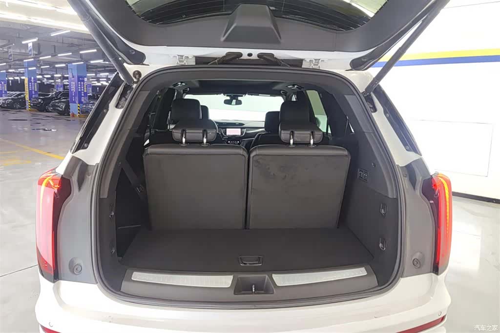 Cadillac XT6, 2022 4
