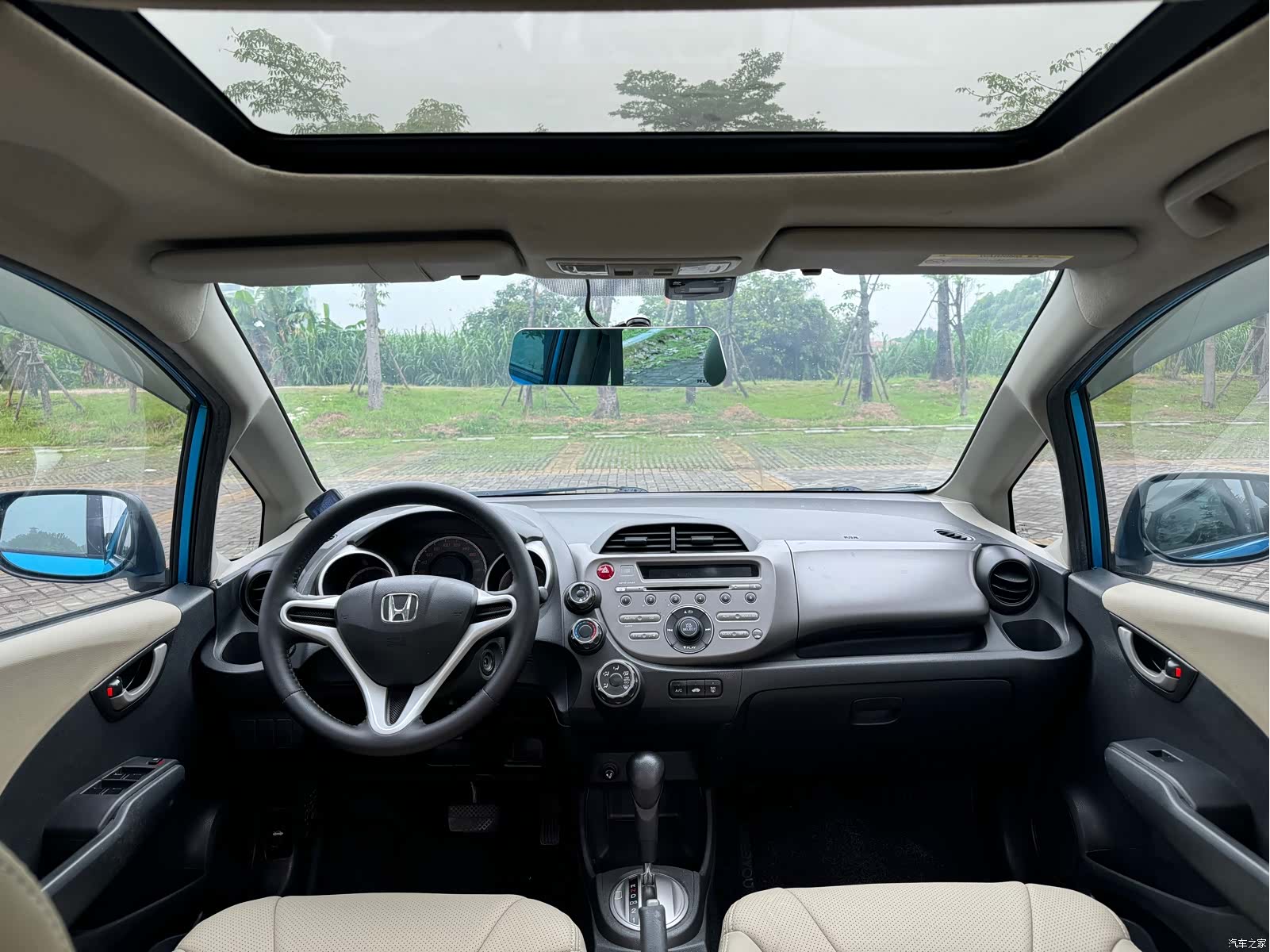 Honda Fit, 2009 10