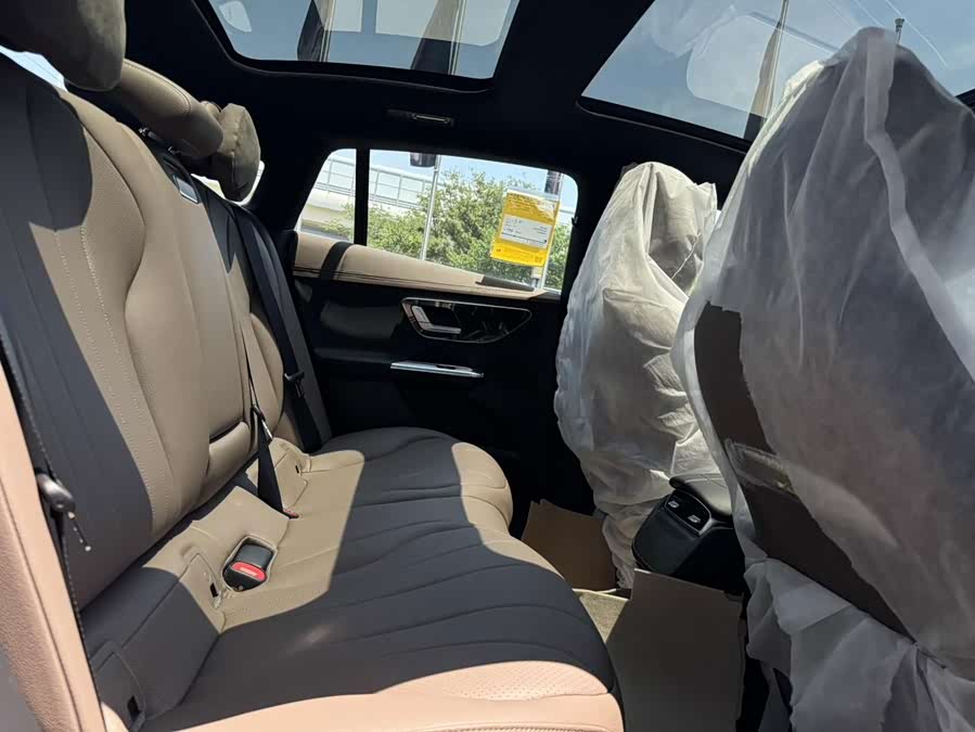 Mercedes-Benz EQE 2026, фото 10