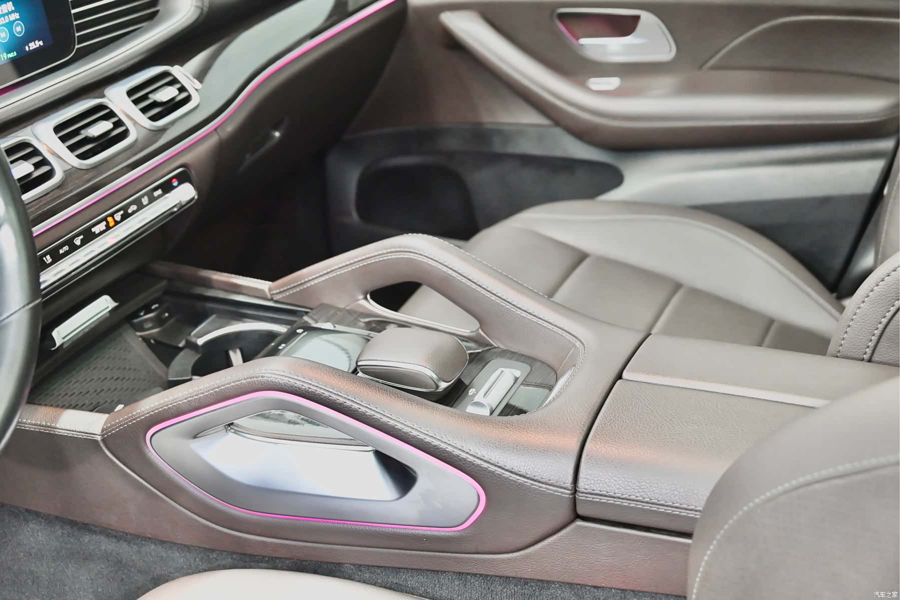 Mercedes-Benz GLE, 2021 17