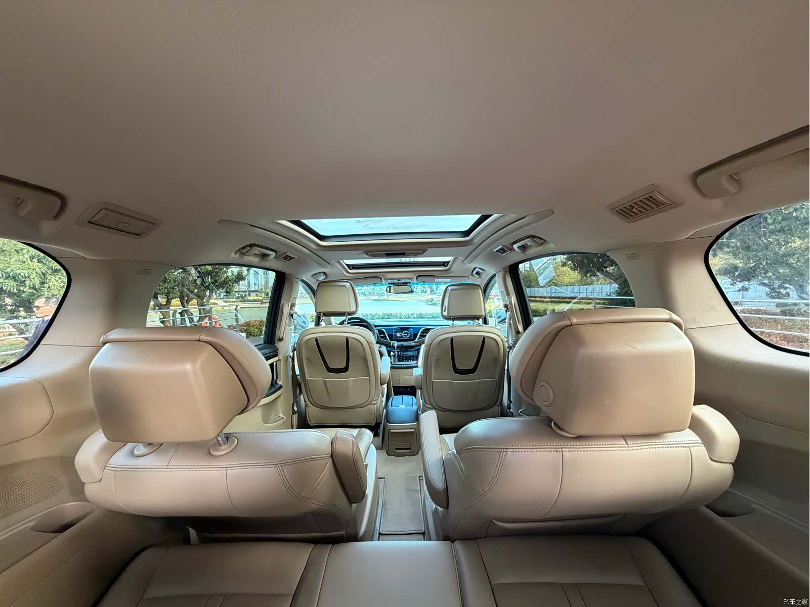 Buick GL8, 2017 все фото