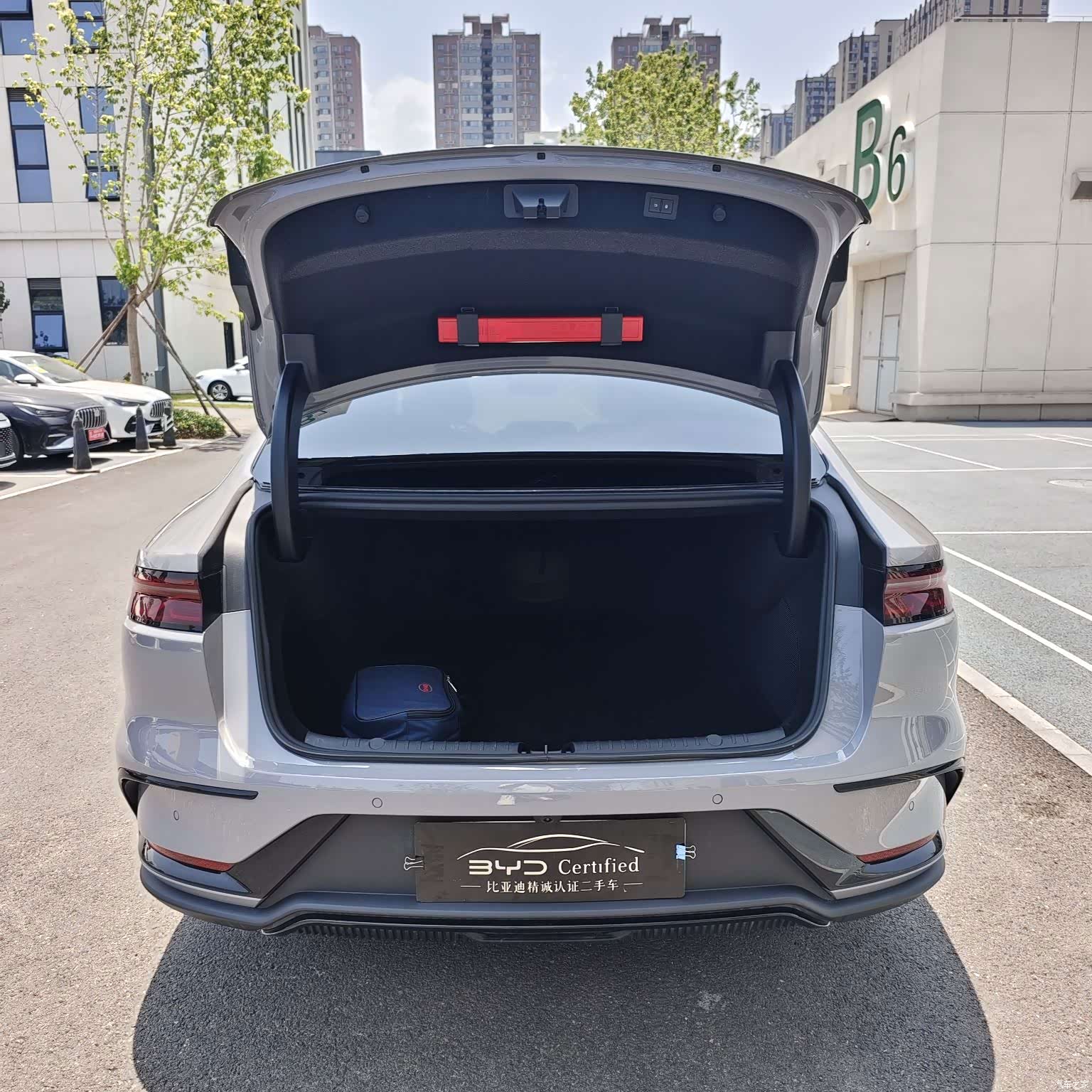 BYD Han, 2025 10