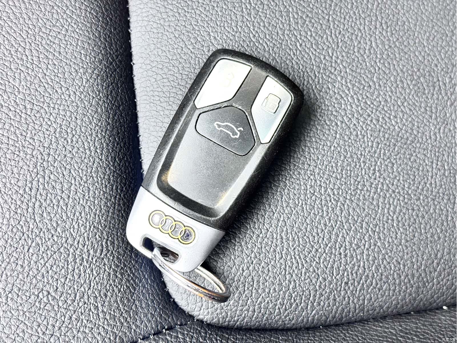 Audi Q5L, 2019 13
