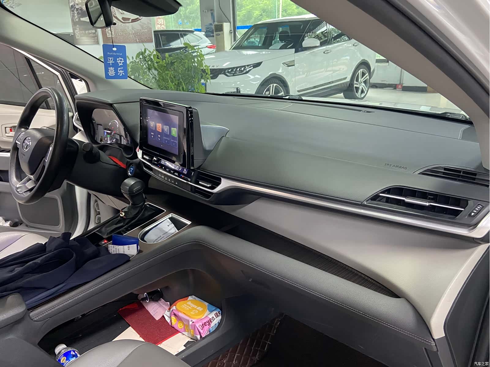 Toyota Granvia, 2023 17