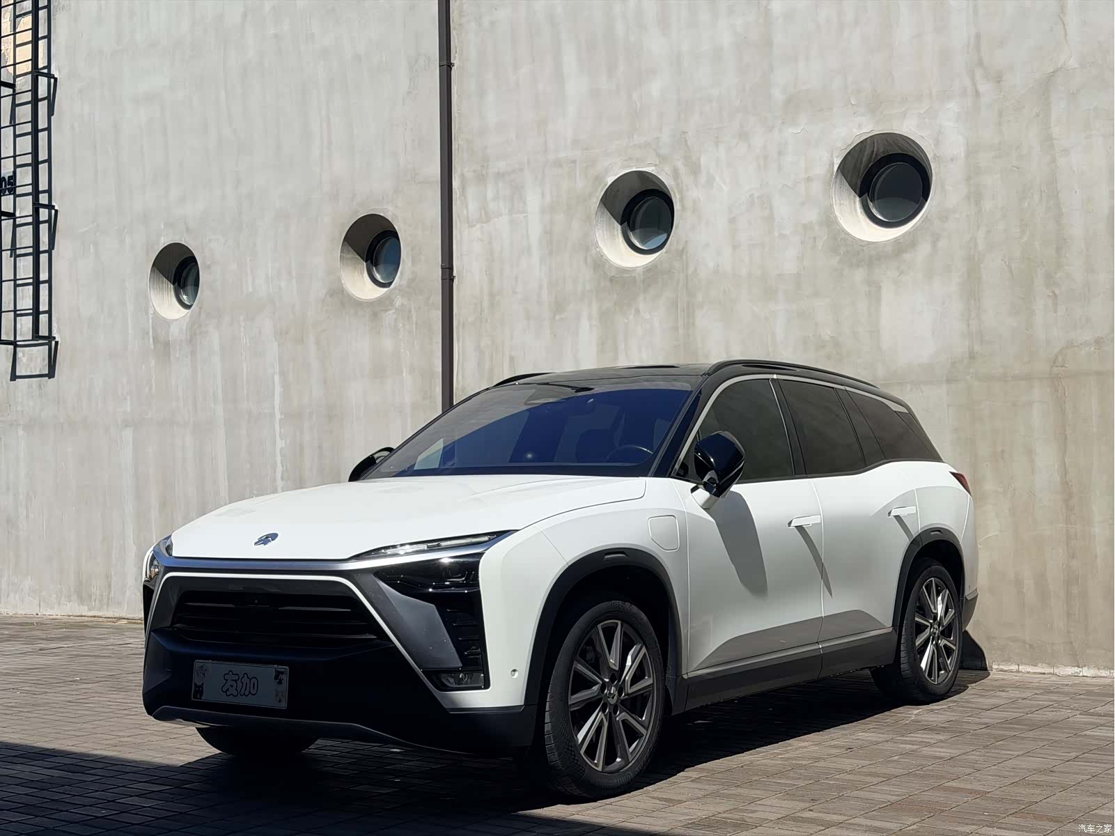 NIO ES8, 2021 1