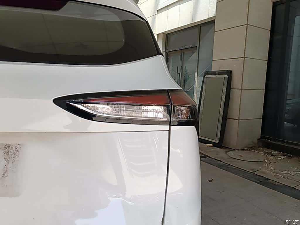 Wuling 510, 2021 8