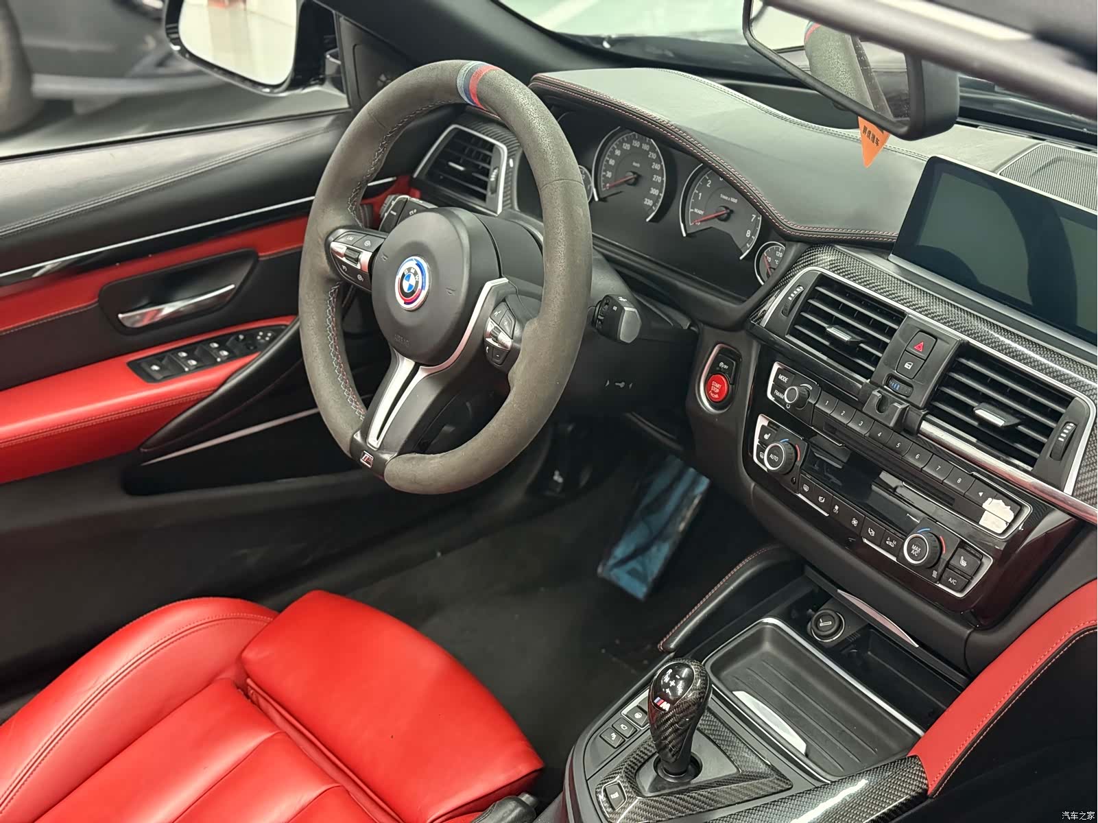 BMW M4, 2019 13