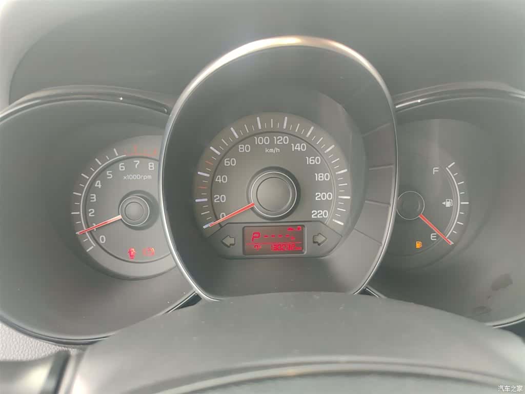 Kia K2, 2015 12