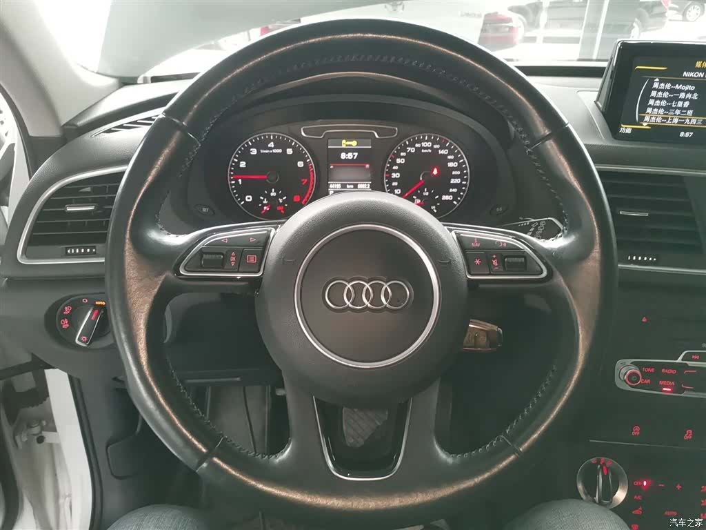 Audi Q3, 2016 11