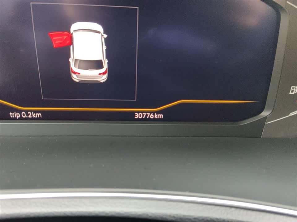 Volkswagen T-ROC exploring Songs