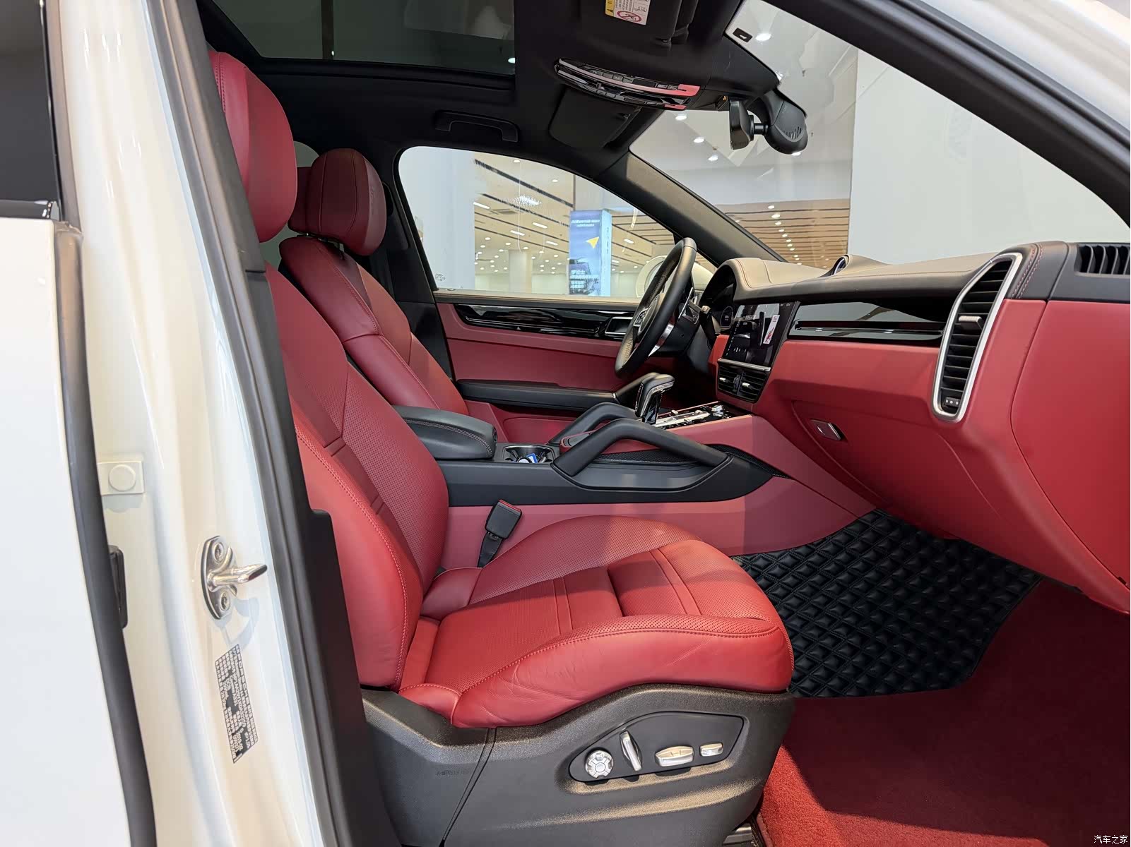 Porsche Cayenne, 2019 15