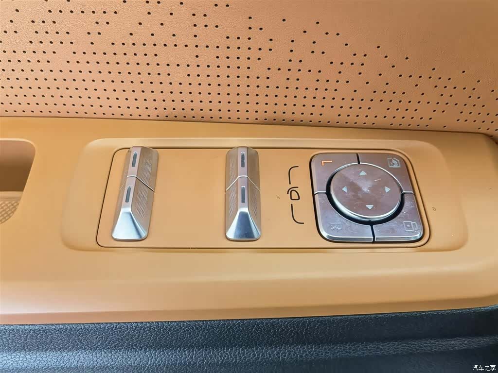 Jetour L7, 2026 9