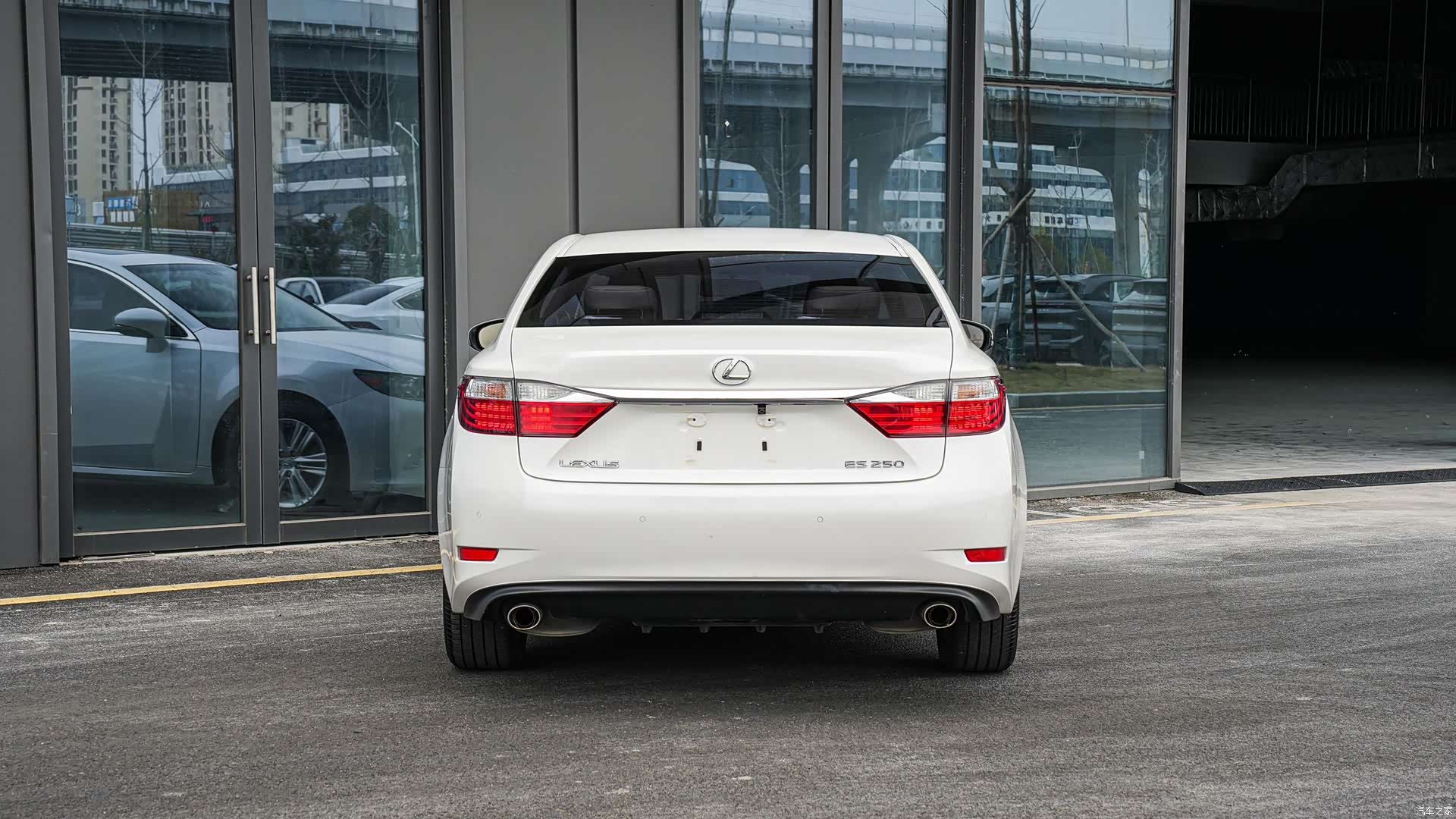 Lexus ES, 2013 все фото