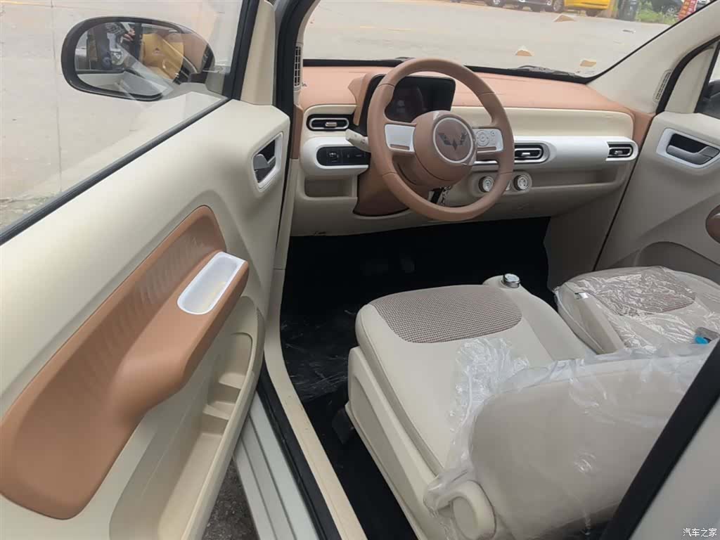 Wuling MINIEV, 2026 16