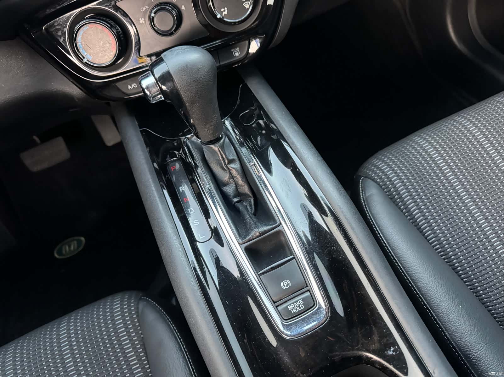 Honda Vezel, 2015 12