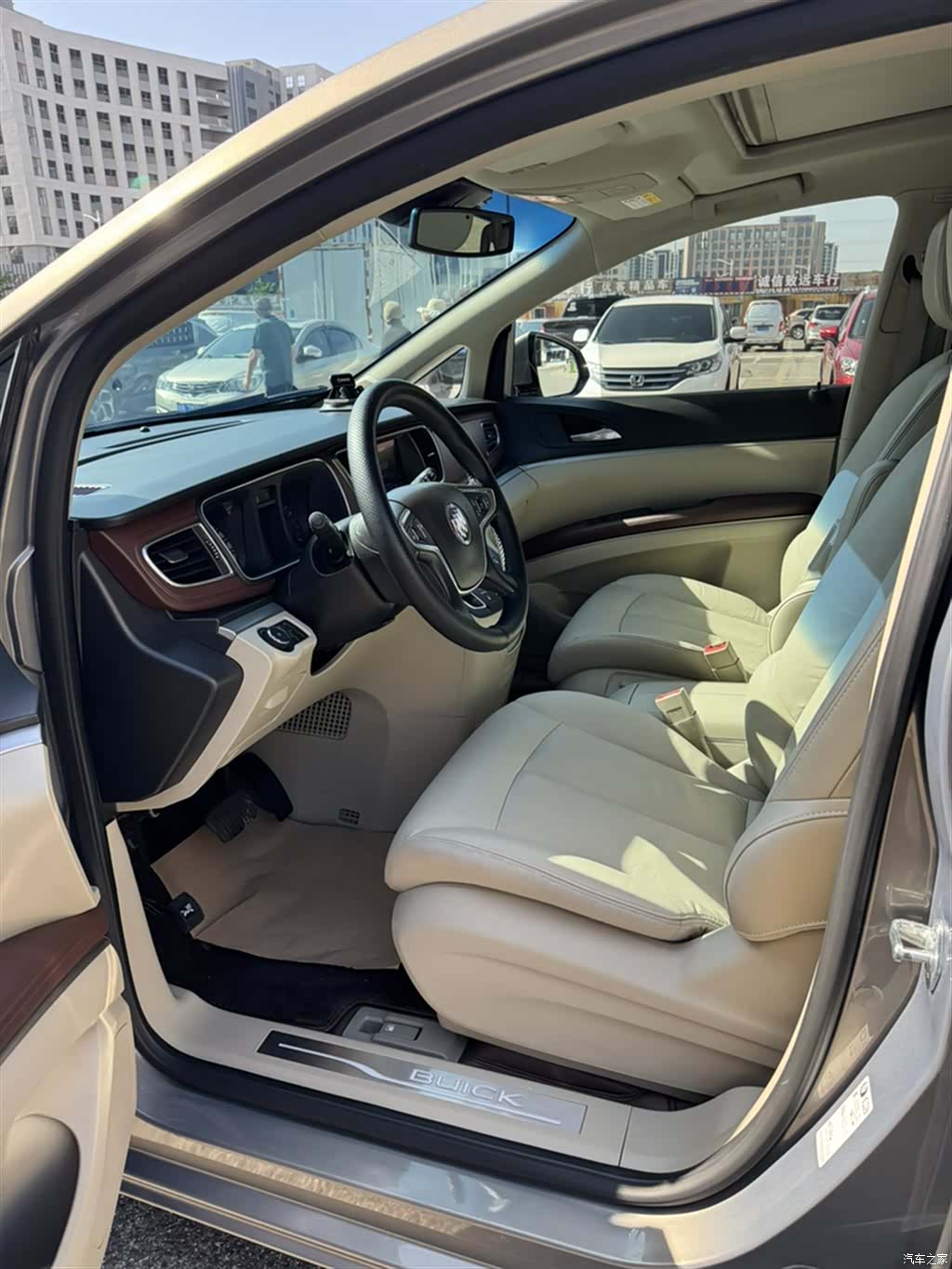 Buick GL8, 2019 8