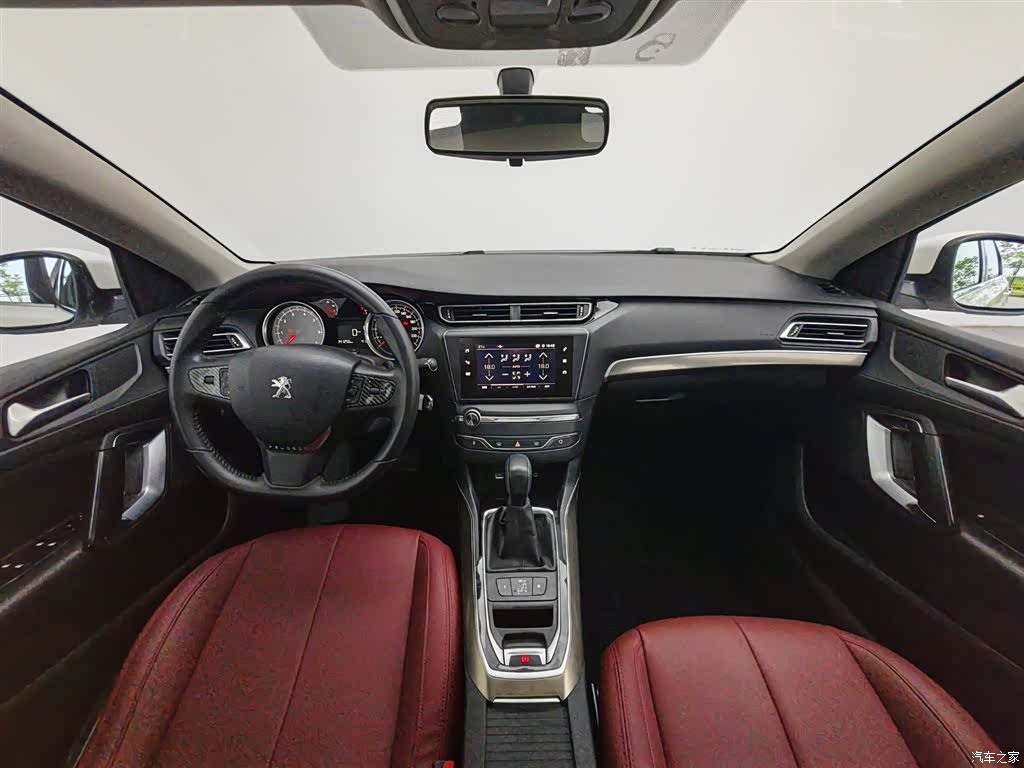 Peugeot 408, 2018 все фото