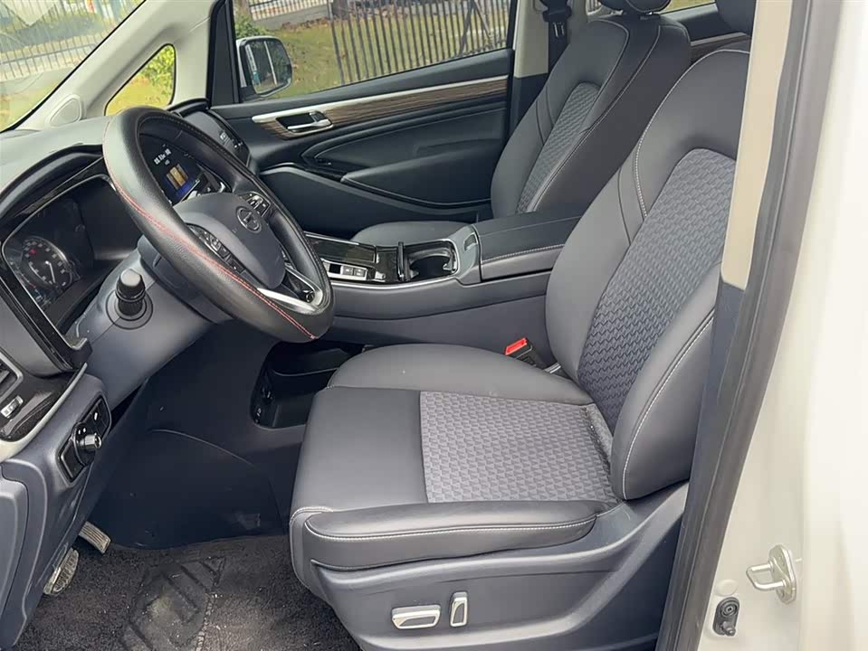 Trumpchi Trumpchi M8