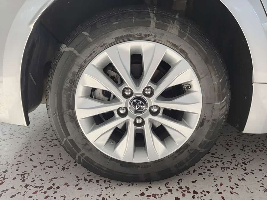 Toyota Corolla 2023, фото 17