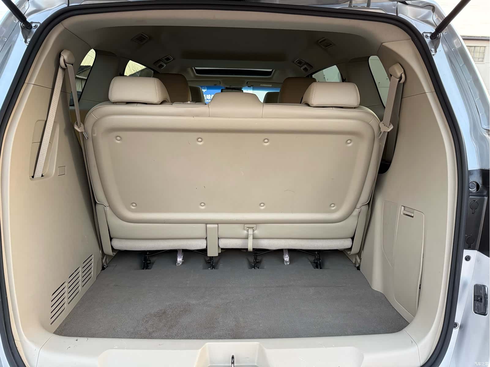 Buick GL8, 2019 30