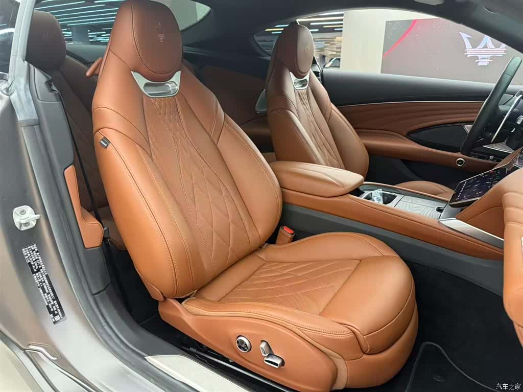 Maserati GranTurismo, 2024 11