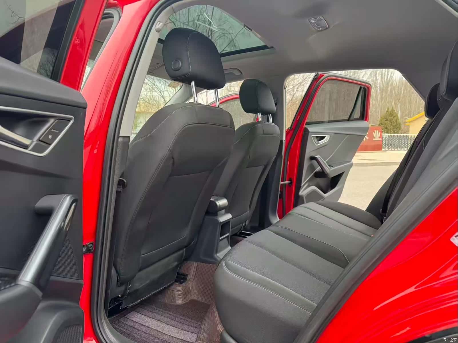 Audi Q2L, 2020 6