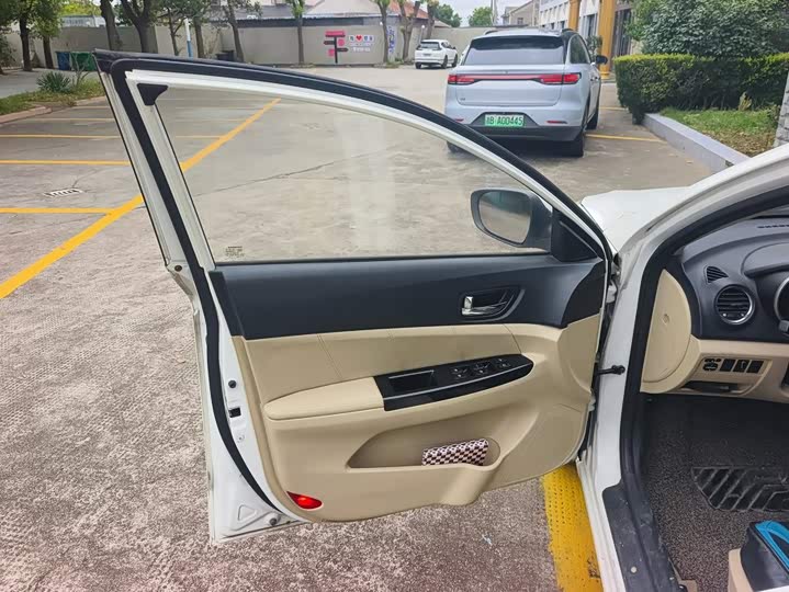 Changan Eado 2015 1.6L МКПП Elite guo V