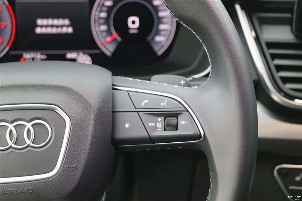 Audi Q5L, 2022 16
