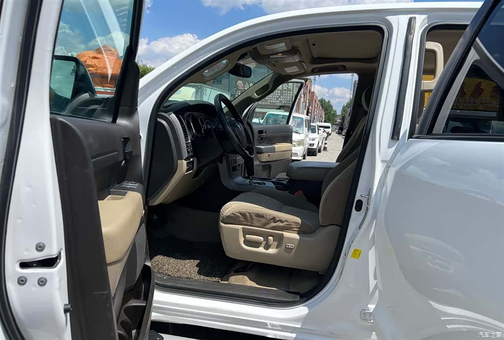 Toyota Tundra, 2012 18