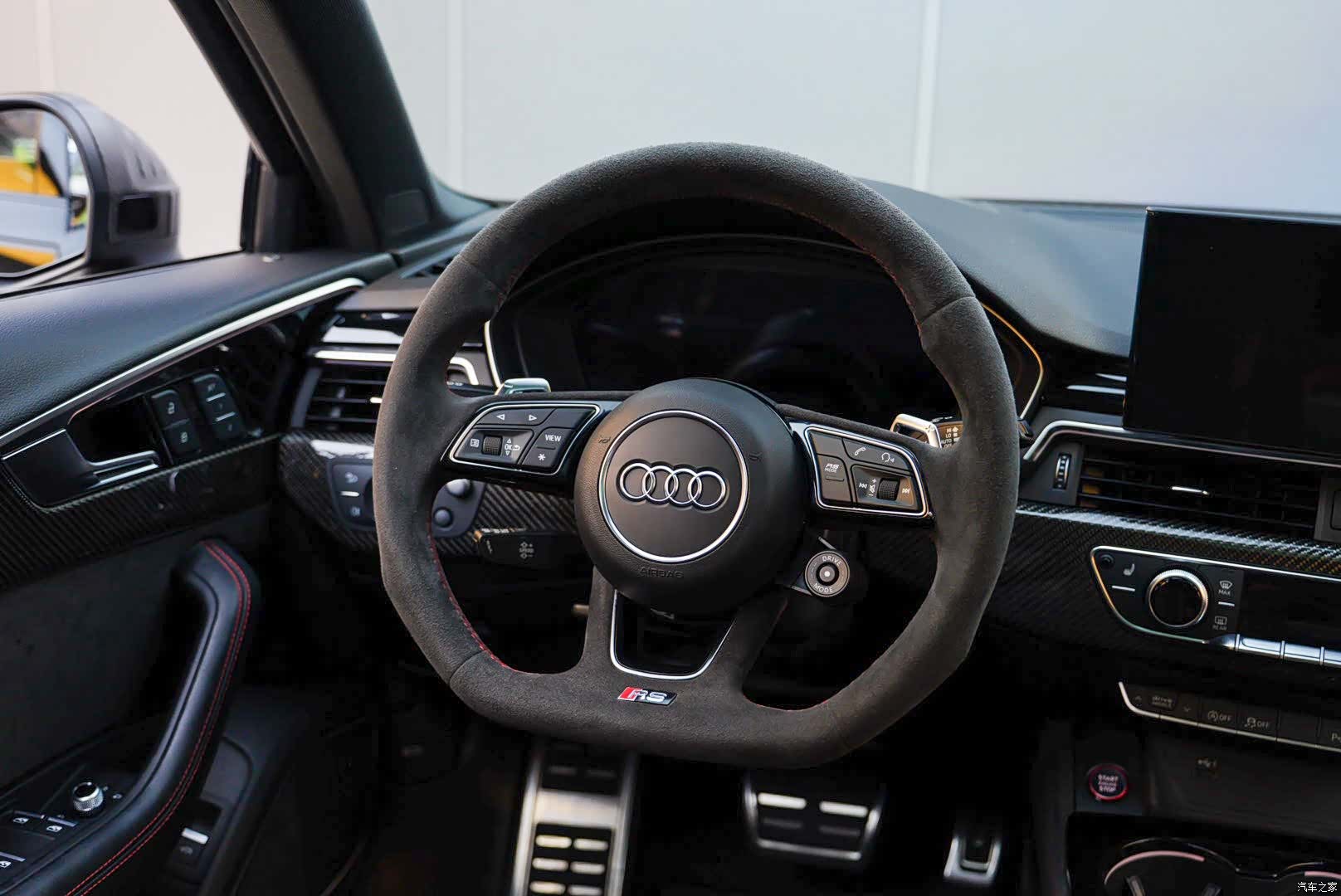 Audi RS4, 2021 13