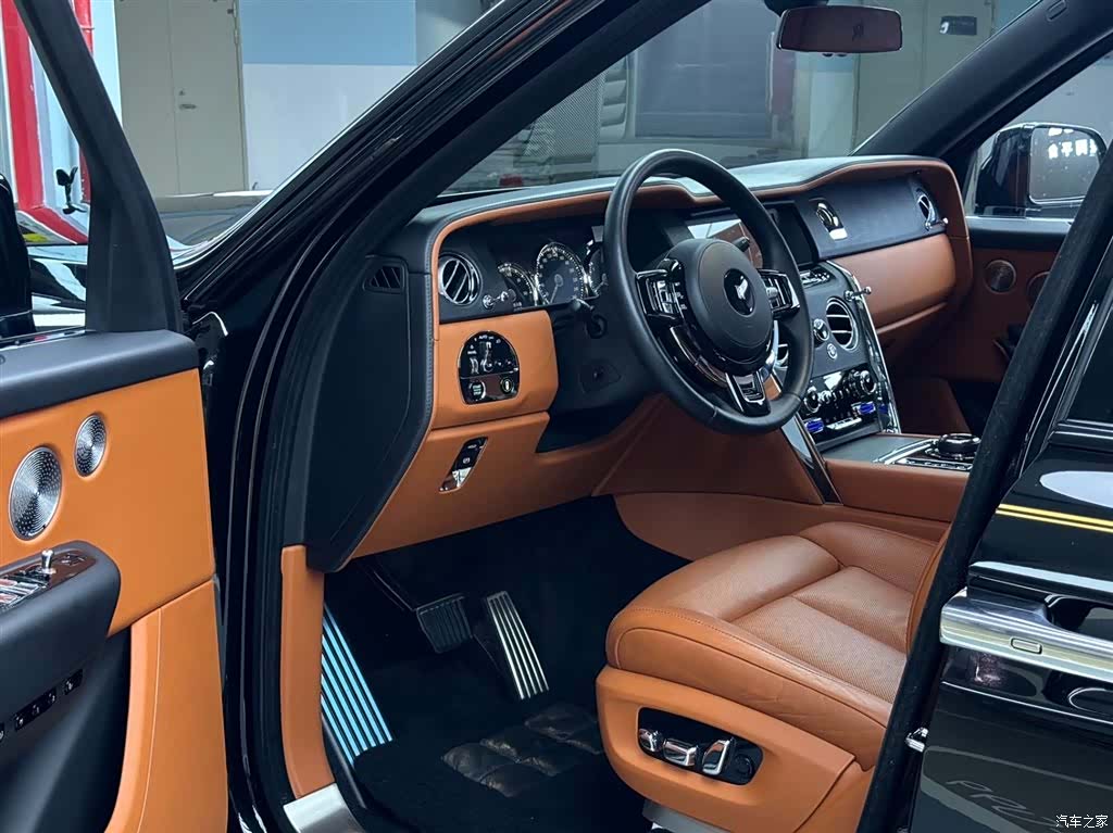 Rolls-Royce Cullinan, 2020 11