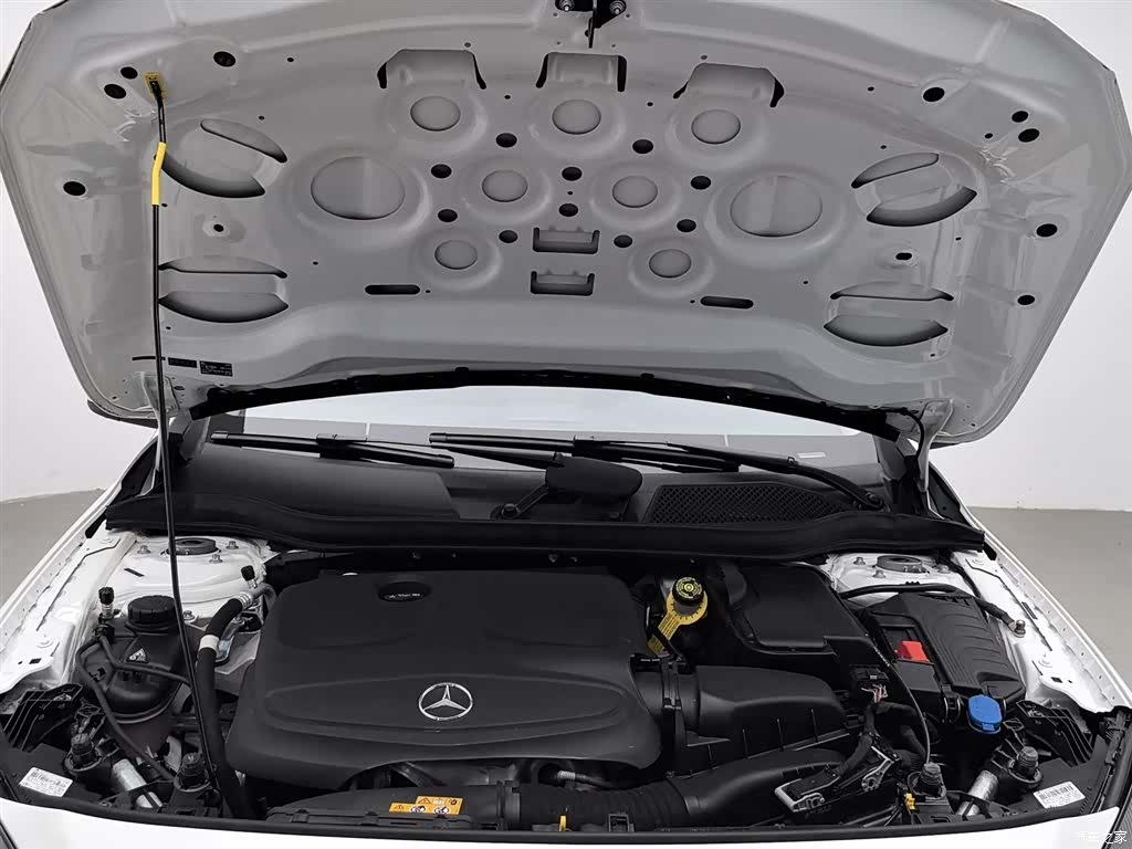 Mercedes-Benz GLA, 2019 6