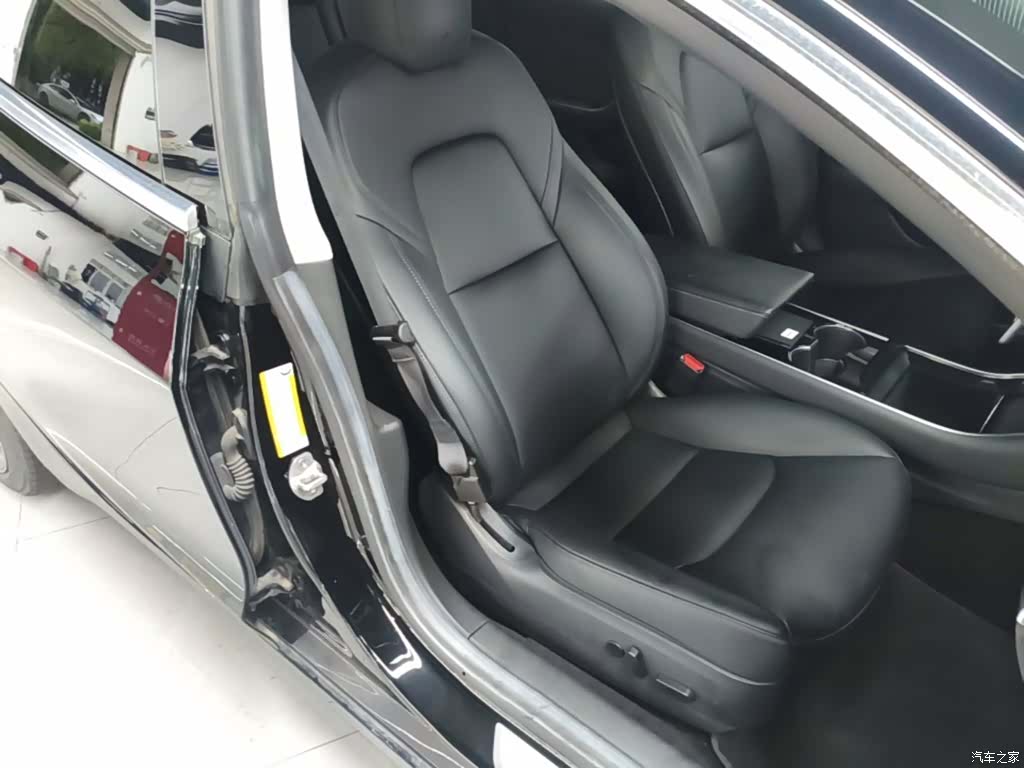 Tesla Model 3, 2020 25