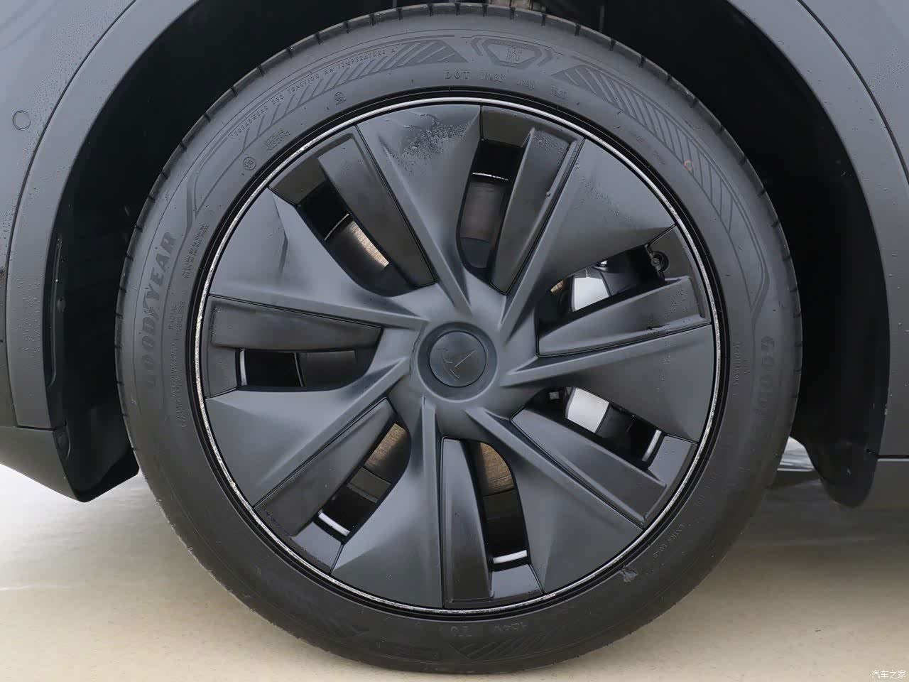 Tesla Model Y, 2024 11