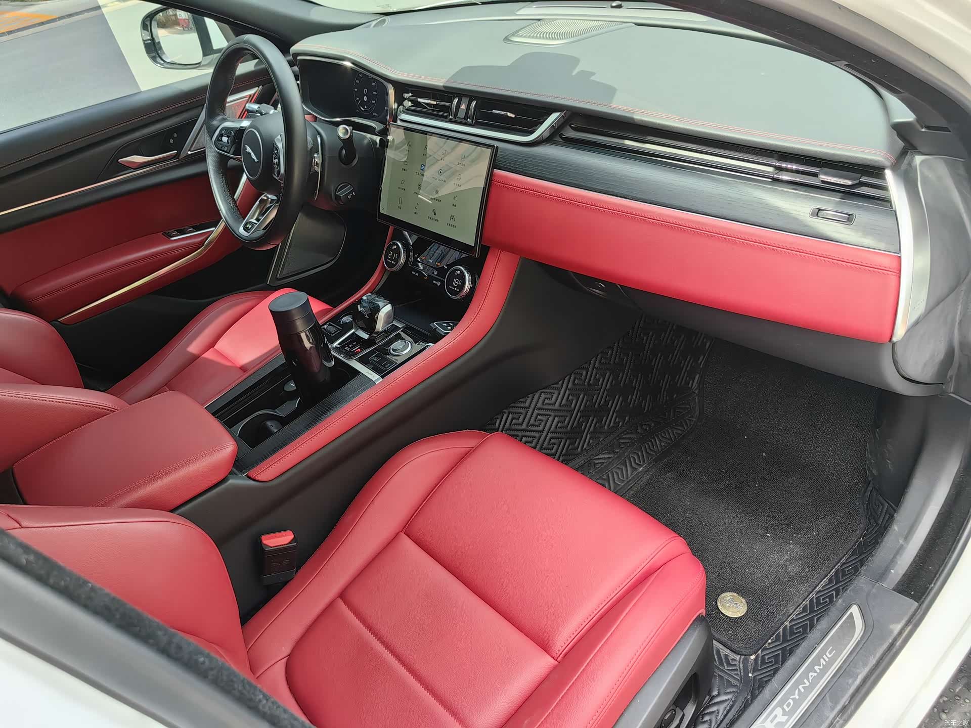 Land Rover P250, 2021 19