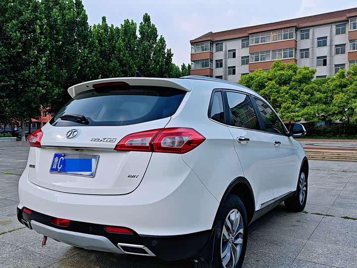 BAIC shen bao X65 2015 2.0T МКПП Люкс