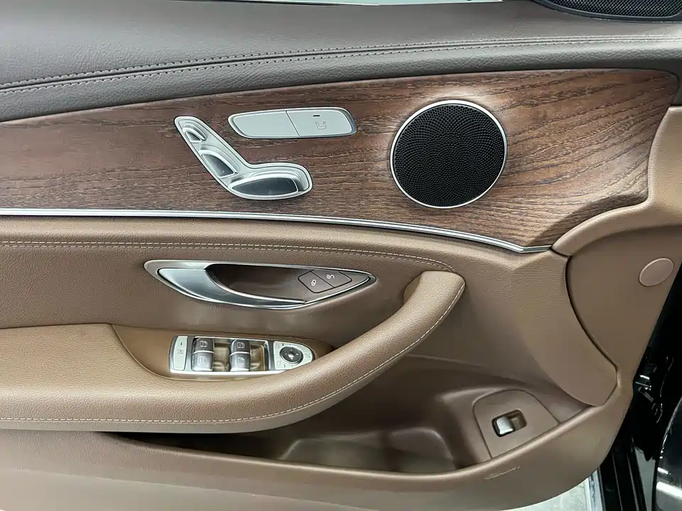 Mercedes-Benz E-class Mercedes-Benz E-class